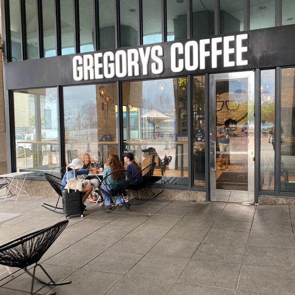 Photo taken at Gregory&#39;s Coffee by Axel L. on 8/8/2021
