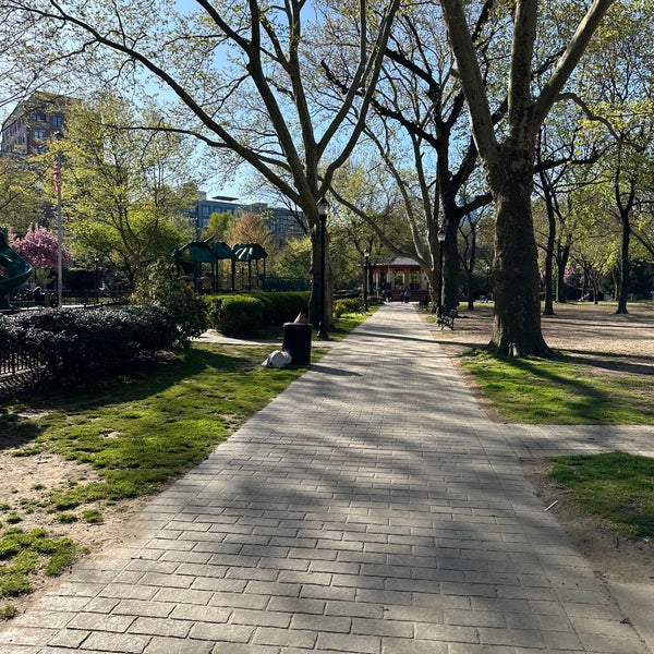 Photo taken at Hamilton Park by Axel L. on 4/22/2024