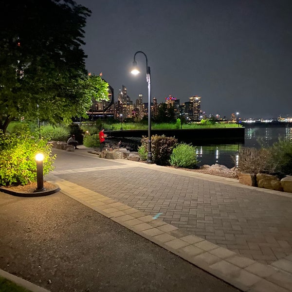 фото новороссийска сегодня. новая набережная чебоксары. набережная геленджика велодорожка. набережная речного вокзала москва. вкусно и точка казань набережная.