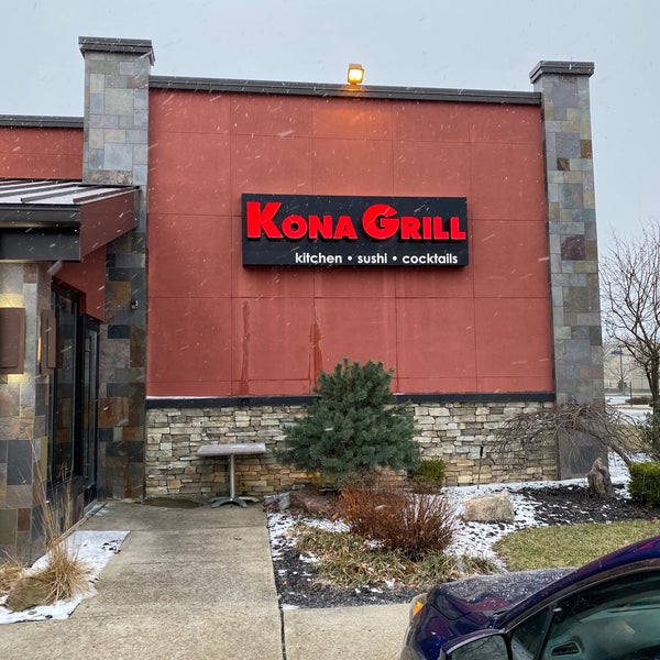 Photo taken at Kona Grill by Axel L. on 3/13/2022