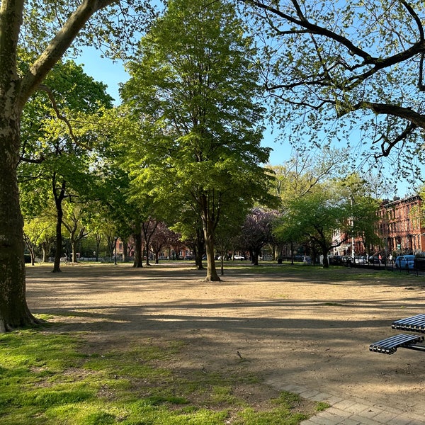 Photo taken at Hamilton Park by Axel L. on 4/29/2024