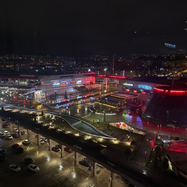 Foto diambil di Atlantis Alışveriş ve Eğlence Merkezi oleh Ramazan A. pada 3/5/2023