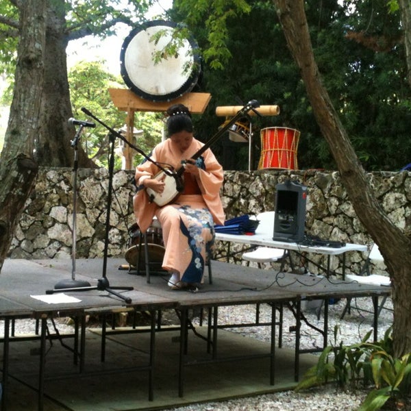 Foto diambil di Ichimura Miami Japanese Garden oleh Steven R. pada 5/5/2013