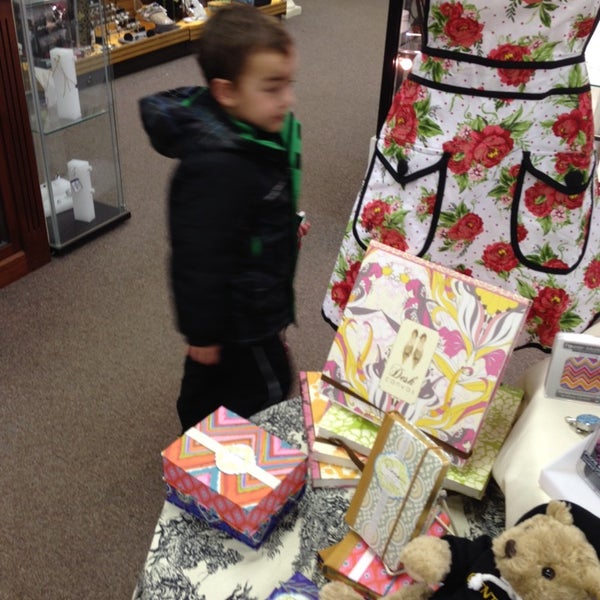 Centerville Coin & Jewelry Connection 38 W Franklin St