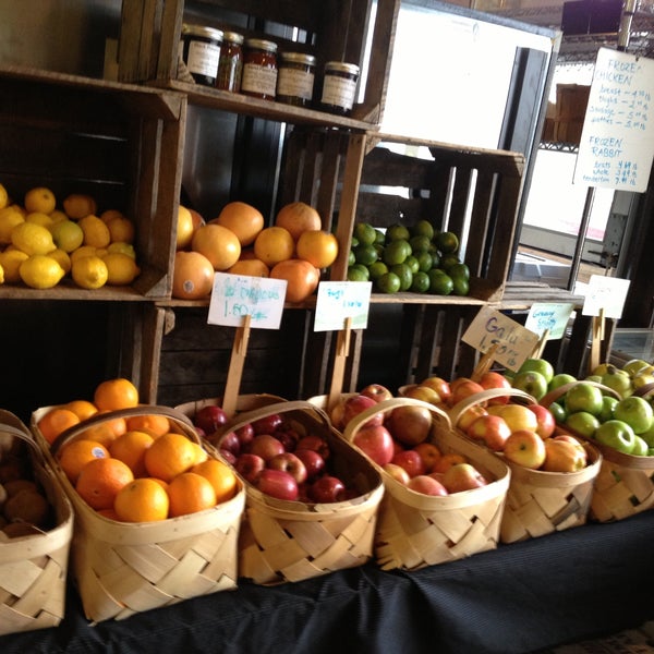 Foto tomada en 2nd Street Market  por Autumn B. el 5/11/2013