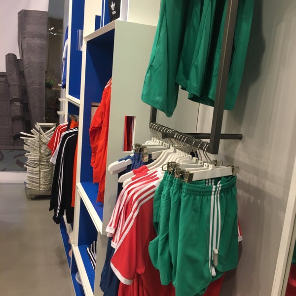 adidas store in gateway