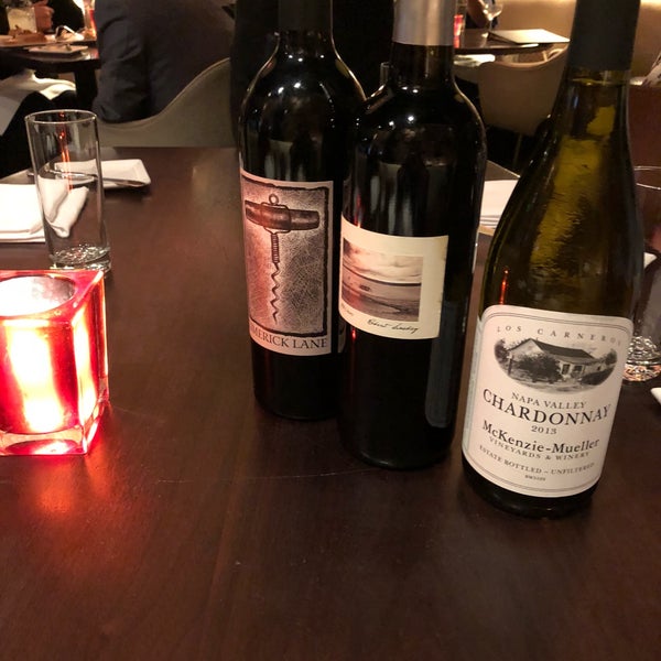 6/2/2018 tarihinde Rochelle S.ziyaretçi tarafından 5A5 Steak Lounge'de çekilen fotoğraf