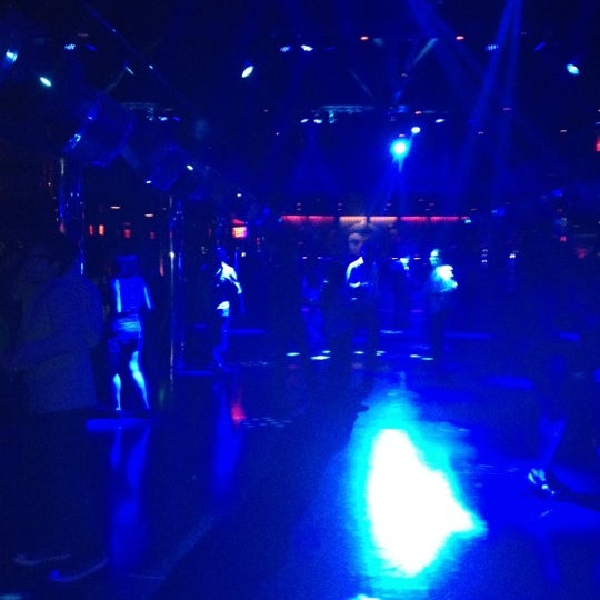 10/21/2012にSam T.がReign Nightclubで撮った写真