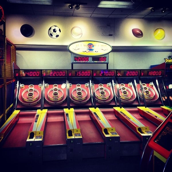 Fotos en Chuck E. Cheese Brooklyn Park Maple Grove Maple Grove, MN