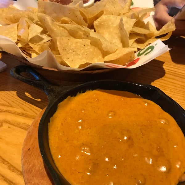 Photo taken at Chili&#39;s Grill &amp; Bar by Kristen S. on 5/13/2017