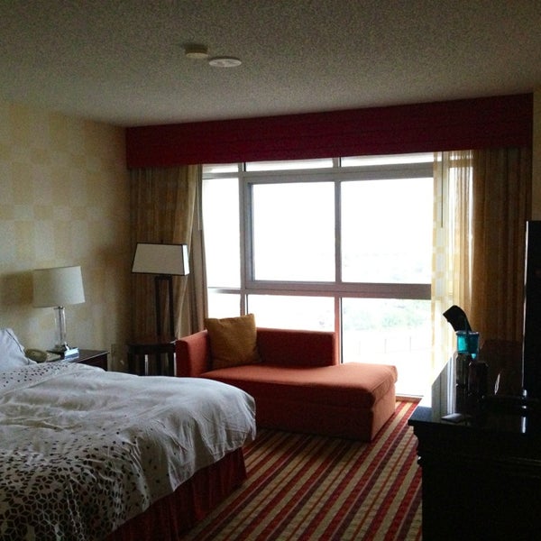 Das Foto wurde bei Renaissance Oklahoma City Convention Center Hotel von Andy L. am 8/3/2013 aufgenommen