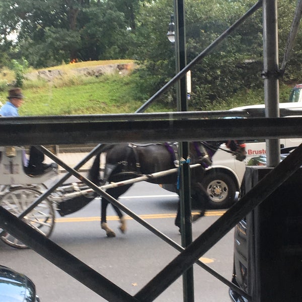 10/10/2018 tarihinde Steven D. L.ziyaretçi tarafından SOUTHGATE Bar &amp; Restaurant'de çekilen fotoğraf