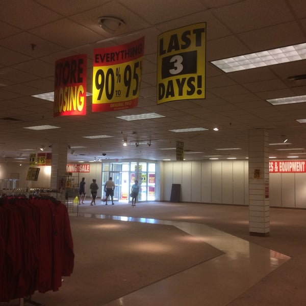 Columbia Mall - Buckhorn (Bloomsburg) PA, Random junk store…