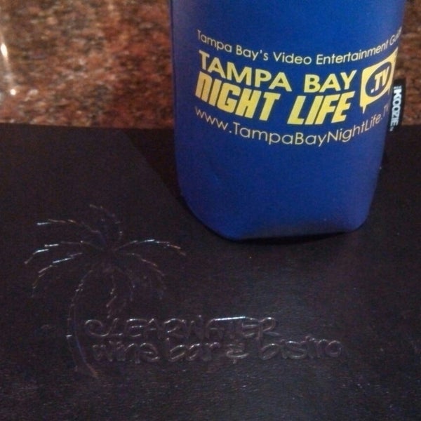 Foto tomada en Clearwater Wine Bar &amp; Bistro  por TampaBayNightLife.TV G. el 5/17/2014