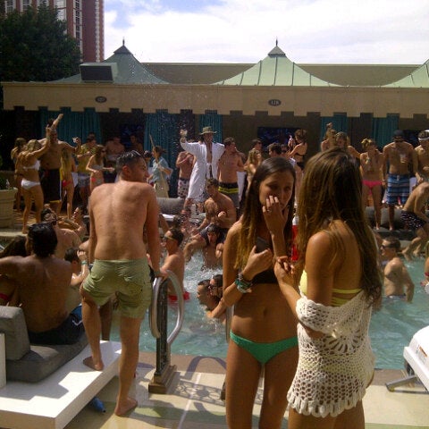 Foto tomada en Azure Luxury Pool (Palazzo)  por Edgar A. el 5/26/2013