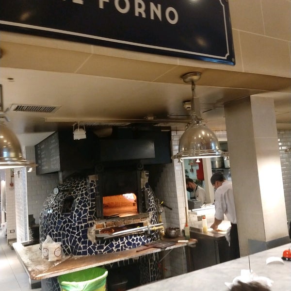 2/5/2022に.jpgがGourmand Food Hallで撮った写真