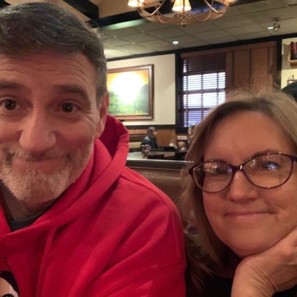 LongHorn Steakhouse Village West Kansas City, KS