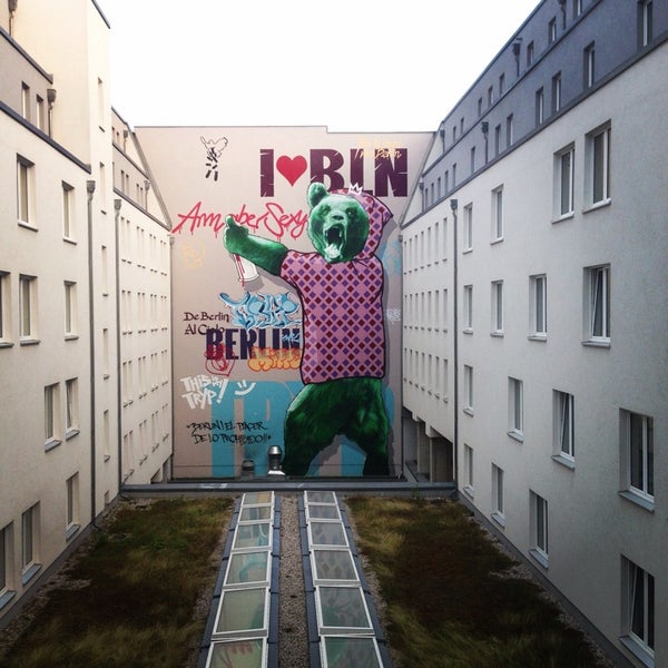 Das Foto wurde bei INNSiDE Berlin Mitte von cortimax am 9/8/2014 aufgenommen