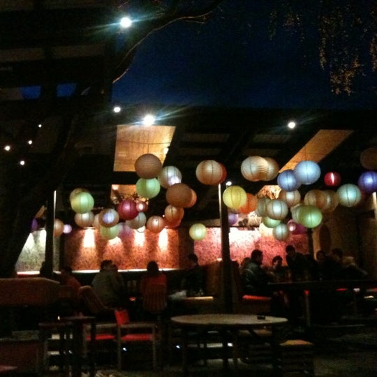 10/6/2012 tarihinde Janine B.ziyaretçi tarafından Southern Cross Garden Bar Restaurant'de çekilen fotoğraf