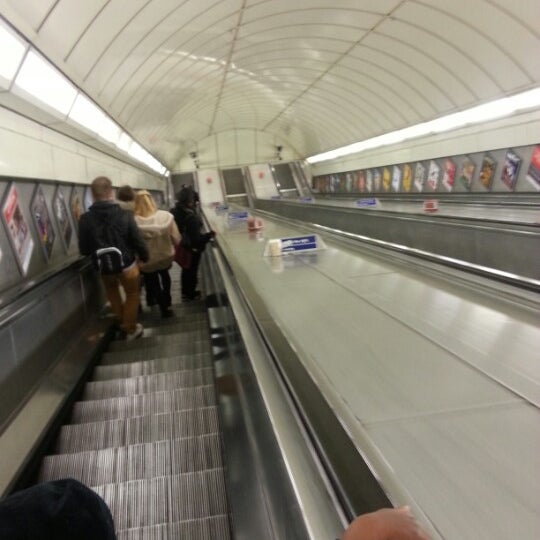 Ангел в метро
