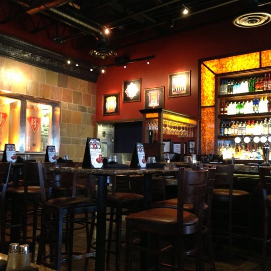 Photo taken at BJ&#39;s Restaurant &amp; Brewhouse by TheSquirrel on 11/29/2012