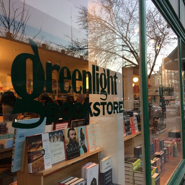 Photo taken at Greenlight Bookstore by Sandra G. on 1/13/2018