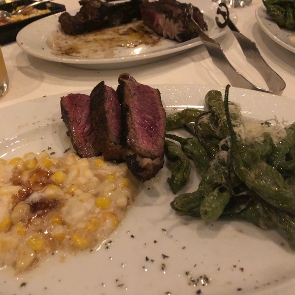 4/26/2018 tarihinde Christina L.ziyaretçi tarafından Steak 48'de çekilen fotoğraf
