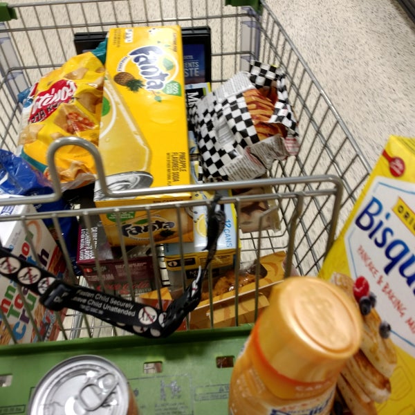 Publix Grocery Store in Woodstock