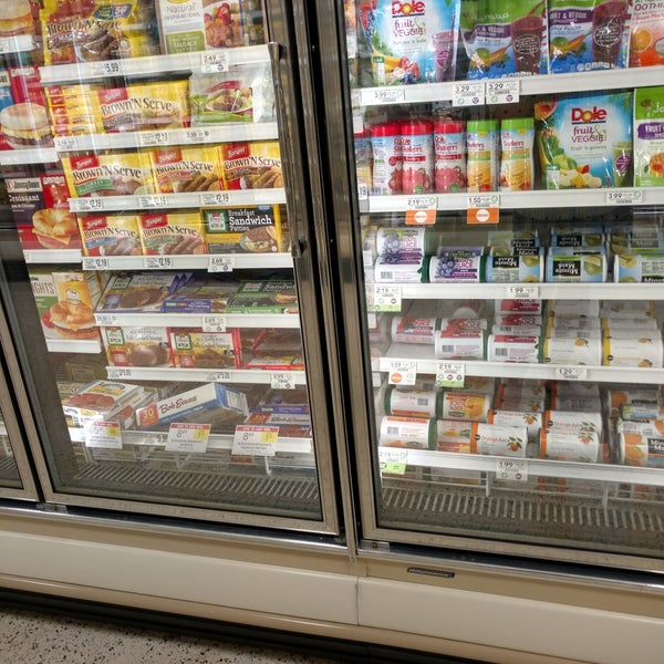 Publix Grocery Store in Woodstock