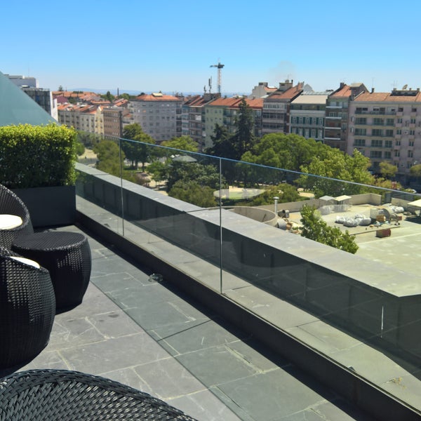 8/5/2017 tarihinde Daniel N.ziyaretçi tarafından DoubleTree by Hilton Lisbon - Fontana Park'de çekilen fotoğraf