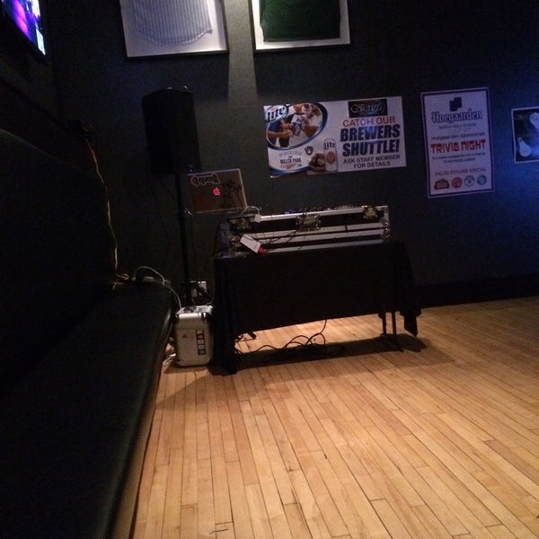 5/11/2014 tarihinde Randy E.ziyaretçi tarafından Catch 22 Bar &amp; Grill'de çekilen fotoğraf