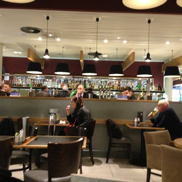 Профсоюзная бар. Бар v2o тайланд. V bar. V bar. Xo bar v yrevane.