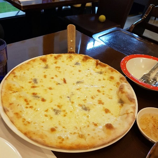 Foto tirada no(a) Nilli Pasta &amp; Pizza por 임 철. em 11/13/2017