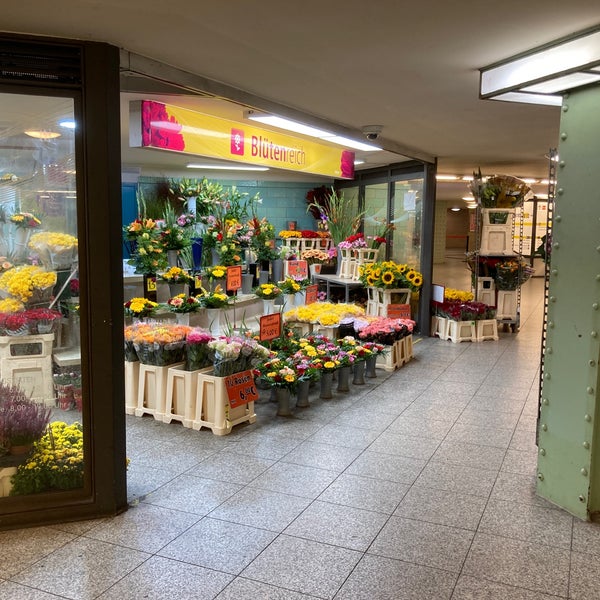 Blütenreich Blumenladen in Alexanderplatz