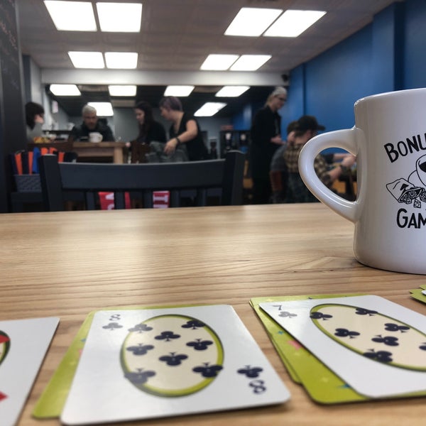 4/6/2018에 Chris G.님이 Bonus Round Game Cafe에서 찍은 사진