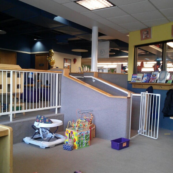 Mastics Moriches Shirley Community Library Library in Shirley