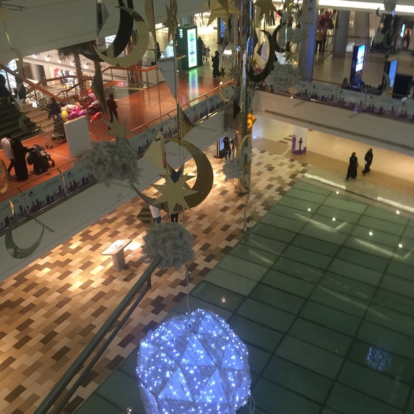 Foto scattata a Red Sea Mall da Sniper 🎯🚴‍♀️ il 3/27/2018