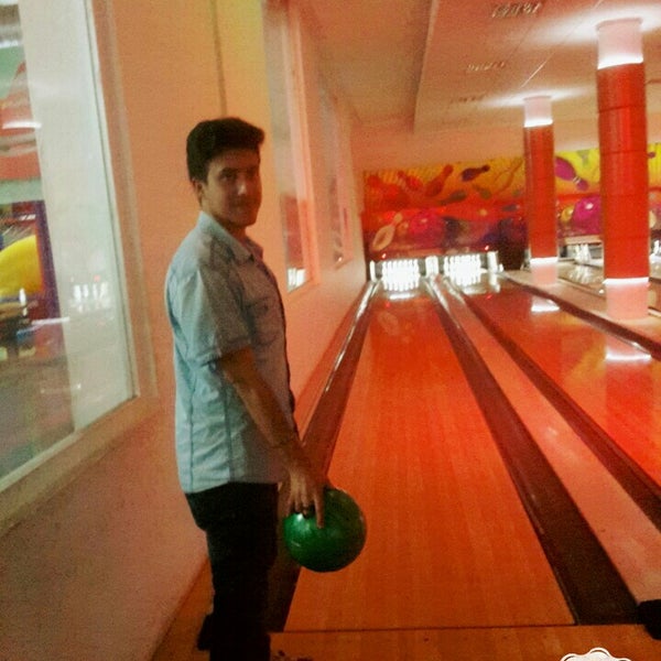 Ice Bowling