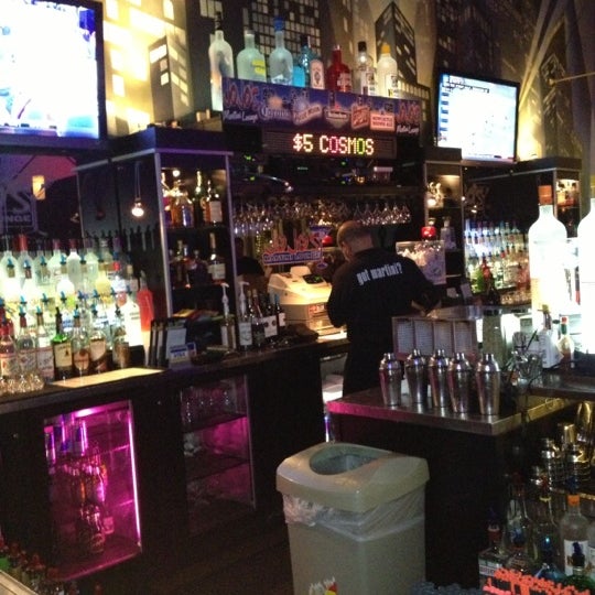 11/23/2012 tarihinde Micah S.ziyaretçi tarafından JoJo&#39;s Martini Lounge'de çekilen fotoğraf