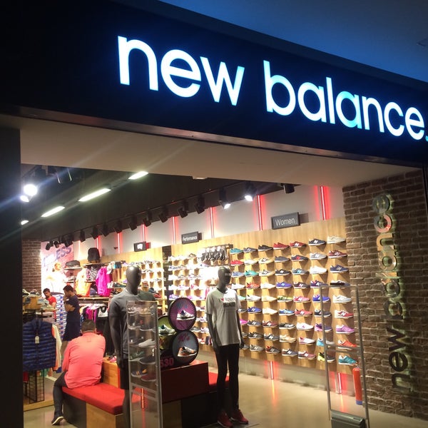 New Balance Shoe Store