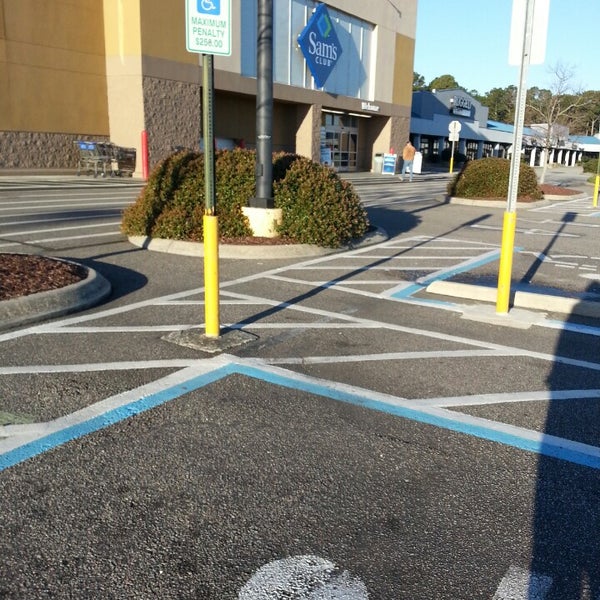 Photos at Sam's Club Warehouse or Wholesale Store in Wilmington