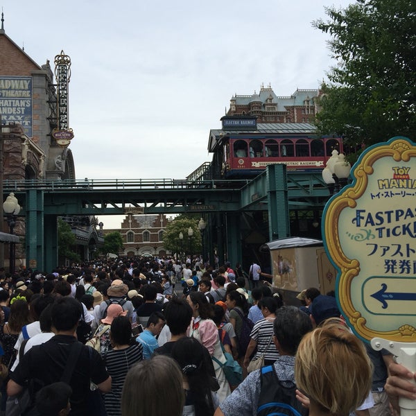 Photos At トイ ストーリー マニア ファストパス発券所 Theme Park Ride Attraction In Urayasu