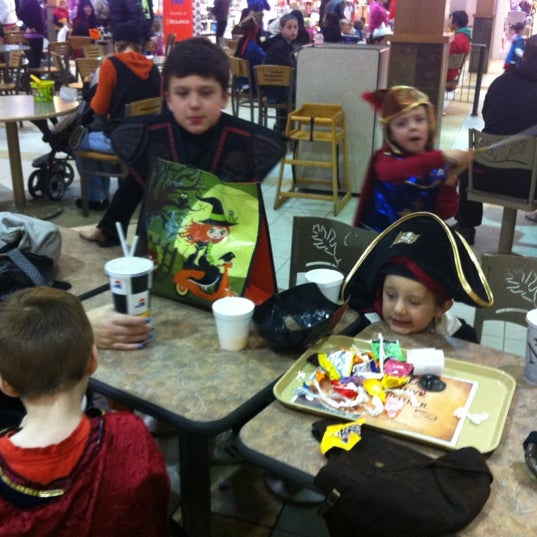 Photos at Sport Chek Sevenoaks Shopping Centre Abbotsford, BC