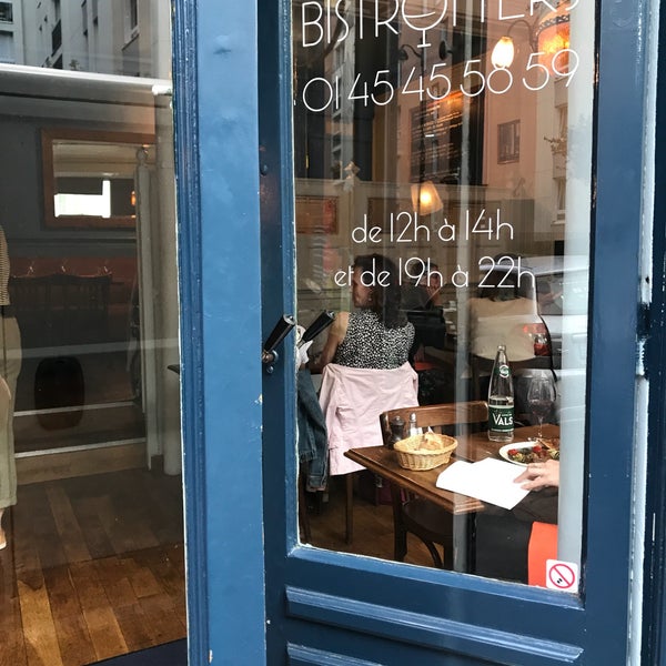 Quaint little place tucked away from the hustling and bustling of Paris. Reasonable tasting menu served. Friendly staff and service. Very interesting food. Worth the visit.