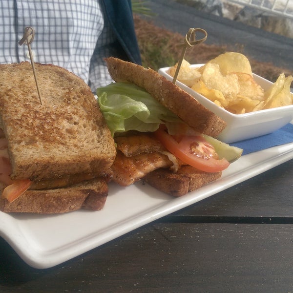 Just an after thought: there wasn't bacon on the salmon bacon sandwich. Amazing location, very friendly staff.