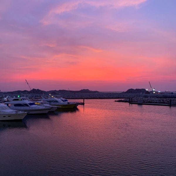 Снимок сделан в Amwaj Al Bahar Boats and Yachts Chartering пользователем Hadeel B. 8/5/2019