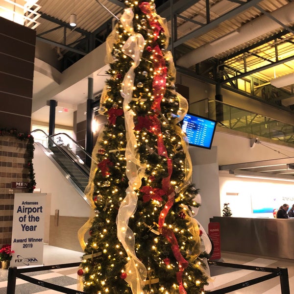 Photo taken at Northwest Arkansas Regional Airport (XNA) by James E. on 12/24/2019
