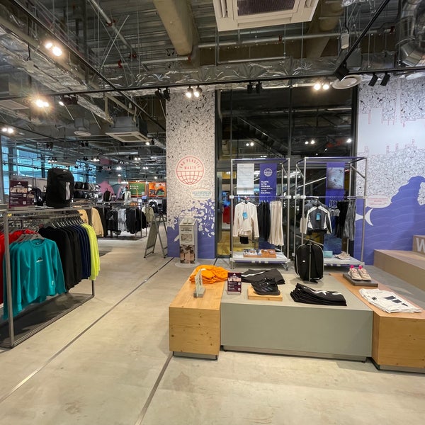 Photos At Adidas Brand Center 宇田川町 神宮前6 10