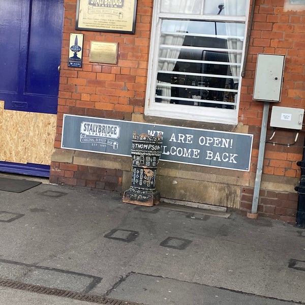 Stalybridge Railway Station (SYB) 18 tips