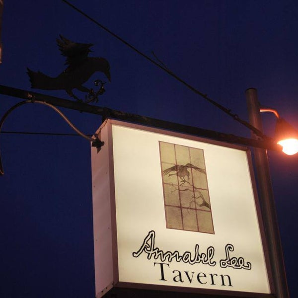 Foto diambil di Annabel Lee Tavern oleh Annabel Lee Tavern pada 9/29/2014